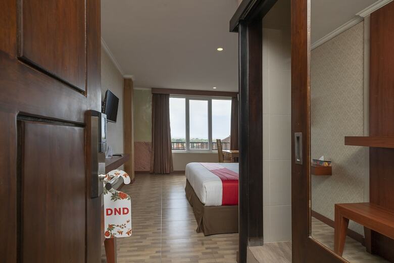 Hostal Oyo 2392 Nusa Dua Eling Inn