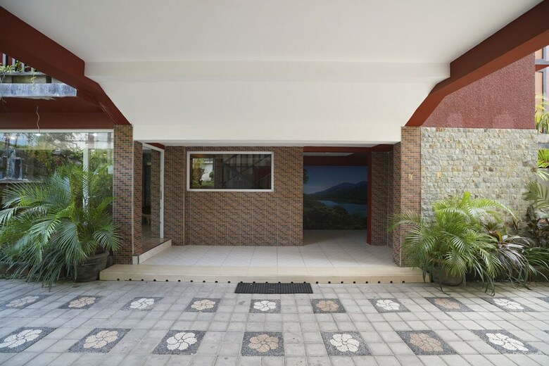 Hostal Oyo 2392 Nusa Dua Eling Inn