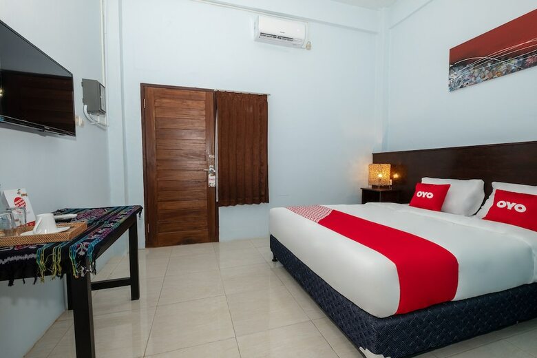 Hostal Oyo 2450 Hening Homestay