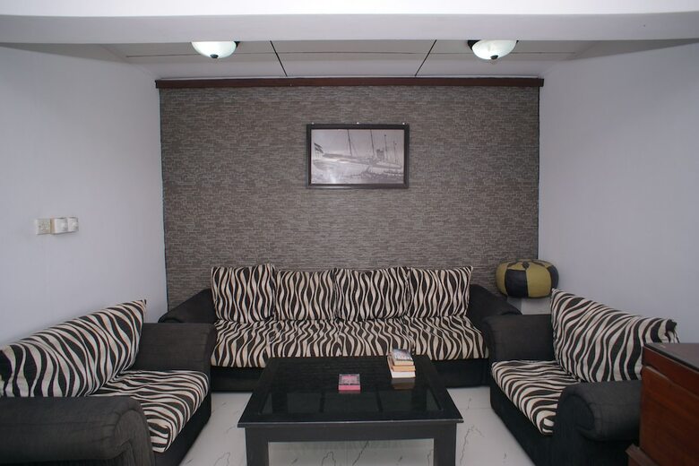 Oyo 528 Hotel 99