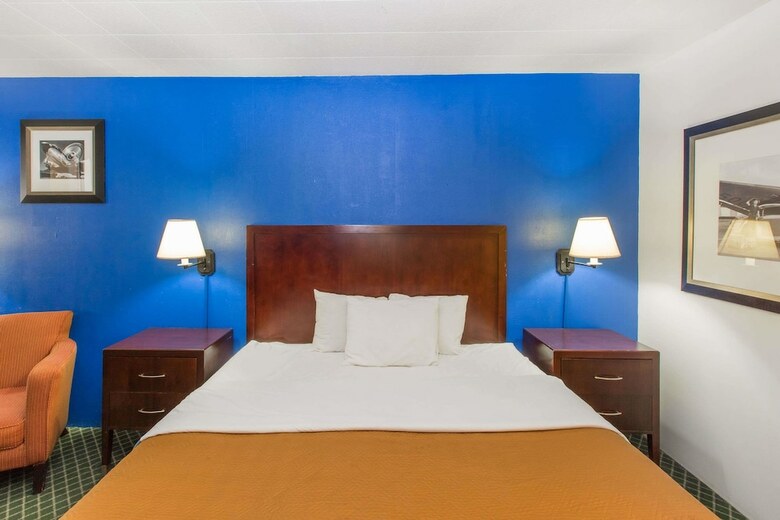 Hotel Travelodge By Wyndham Great Bend