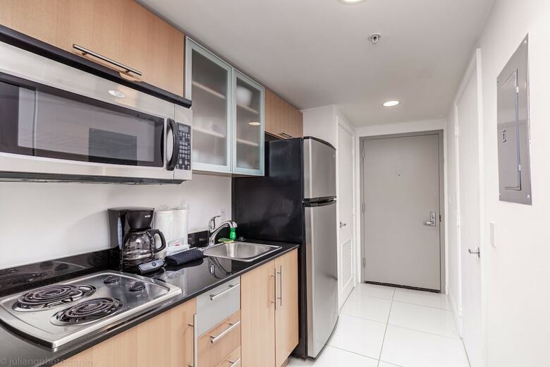 Apartamento Urban And Chic Condo With A Balcony
