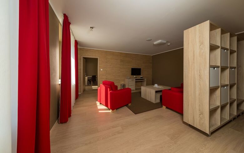 Salamandra Hotel