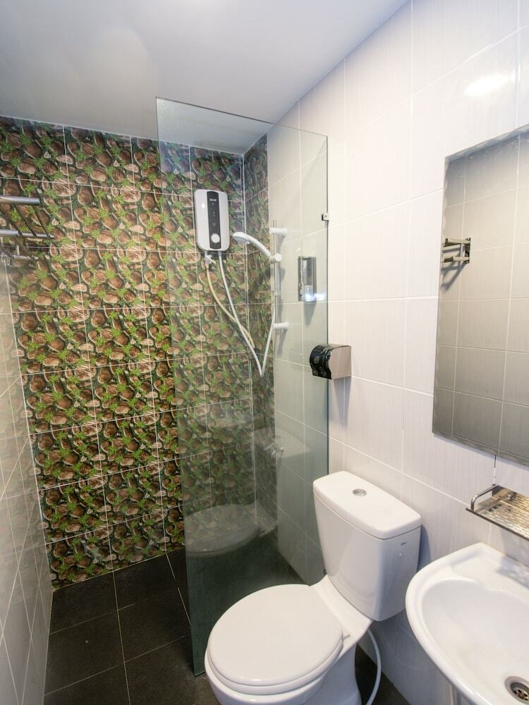 Hotel Oyo 89840 69 Room 4 Stay