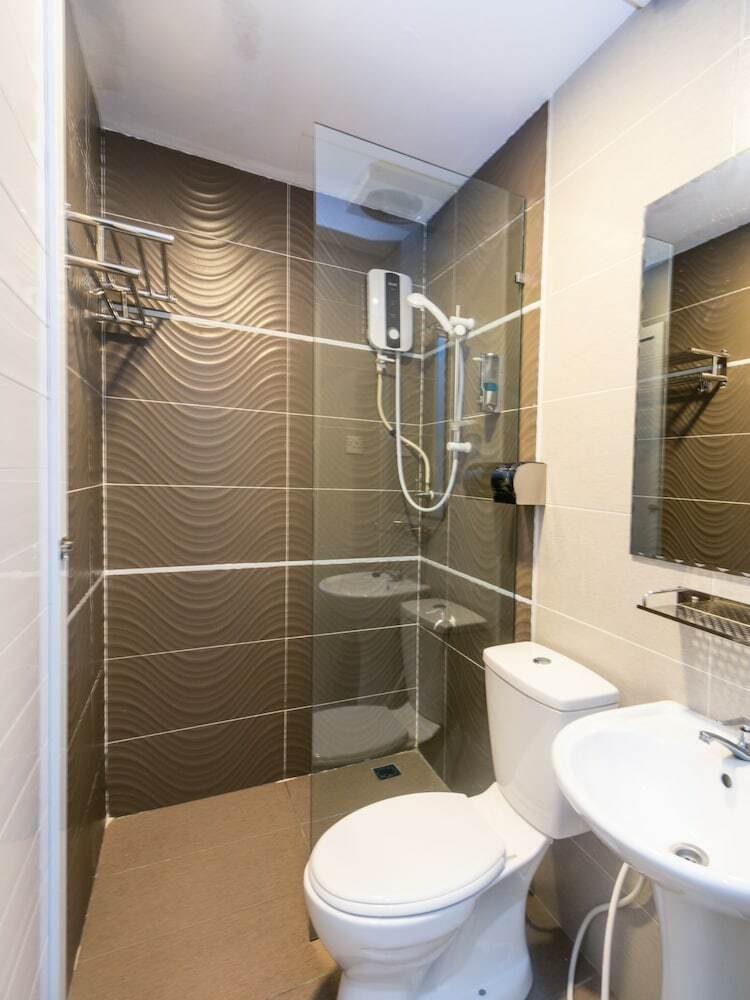 Hotel Oyo 89840 69 Room 4 Stay