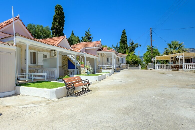 Apartamentos Zoumpouli Village