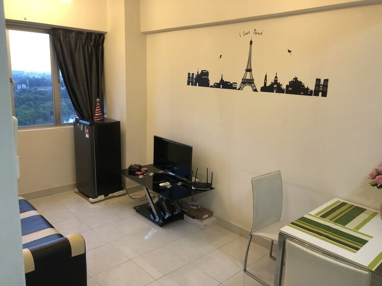 Apartamentos Cozy Homestay At Main Place