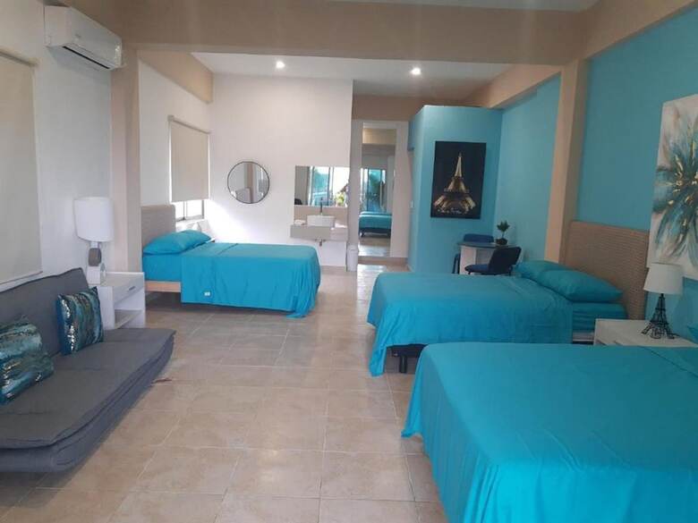 Hotel Suites Aeropuerto 24/7