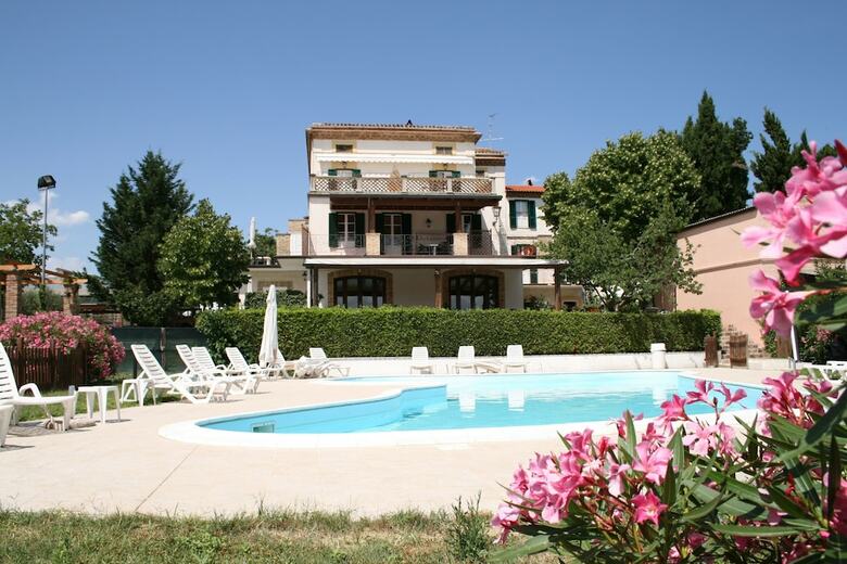 Agroturismo Agriturismo Villa Fiore
