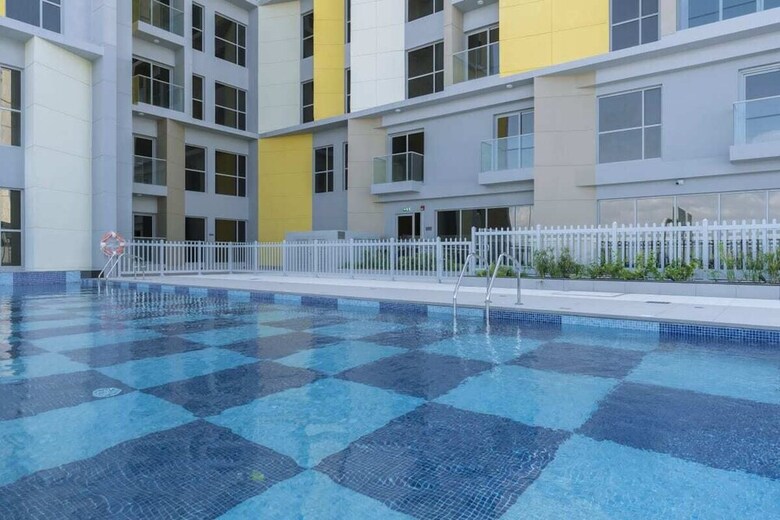 Homely 1br Apartment @ Priv� Living, Arjan