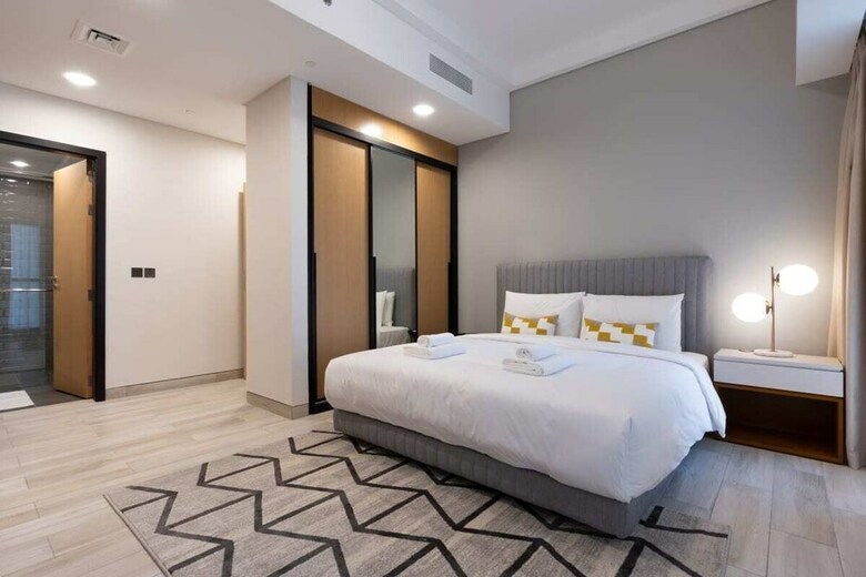 Homely 1br Apartment @ Priv� Living, Arjan