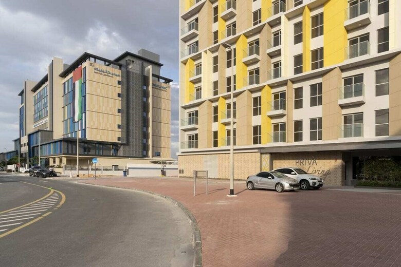 Charming 1br Apartment In Arjan Priv� Living