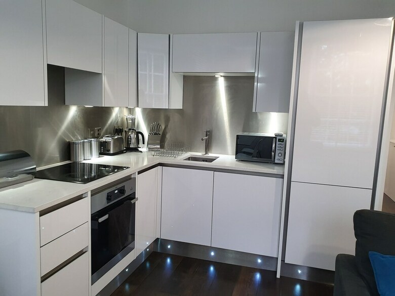 Modern Spacious Executive Apartment