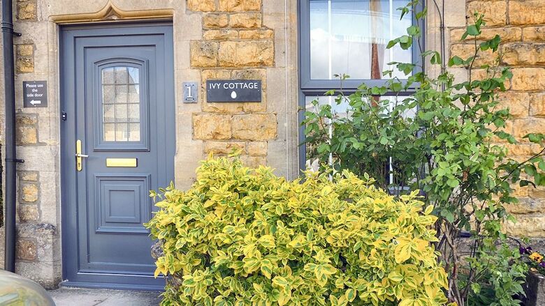 Cotswold Cottage Gems - Ivy Cottage