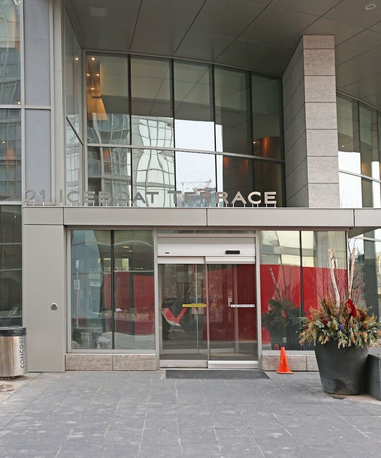 Apartamentos City Place Court Yard