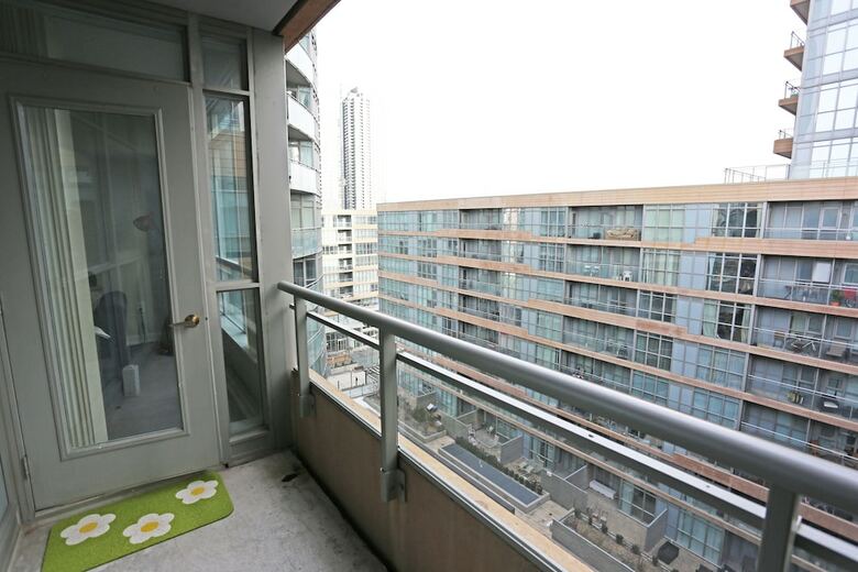 Apartamentos City Place Court Yard
