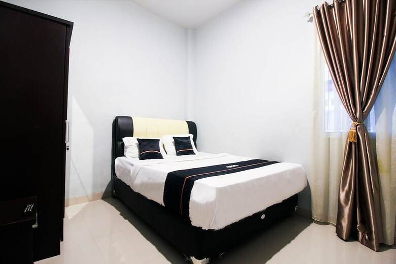 Hostal Oyo 2659 B'rasco Homestay