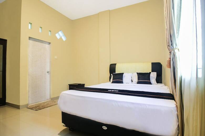 Hostal Oyo 2659 B'rasco Homestay