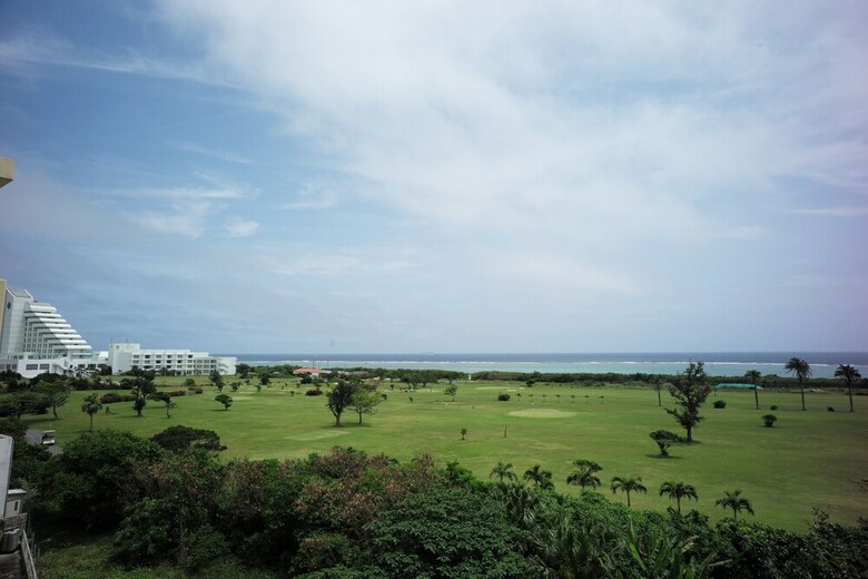 City 1500 Sf 2br Condom 4f Sea View