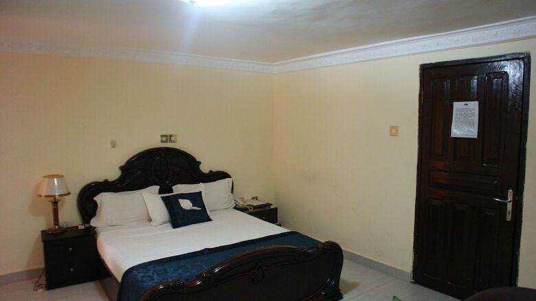 Krisview Hotel