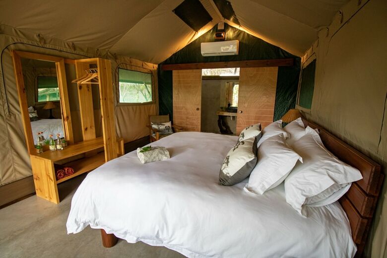 Little Africa Safari Lodge