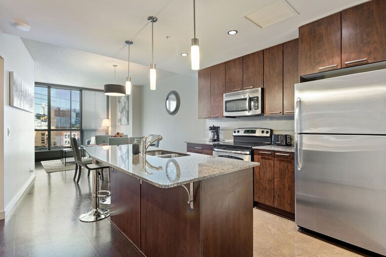 Apartamentos Simply Comfort. Modern Downtown Condos