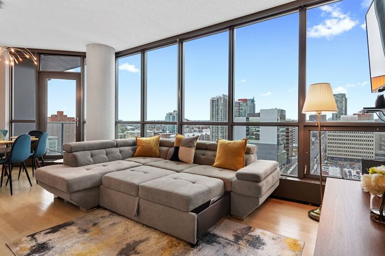 Apartamentos Simply Comfort. Modern Downtown Condos