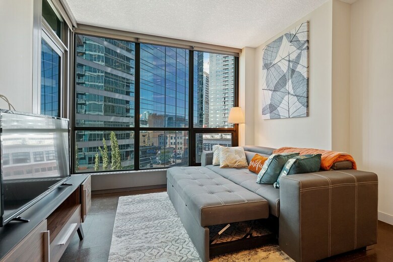 Apartamentos Simply Comfort. Modern Downtown Condos