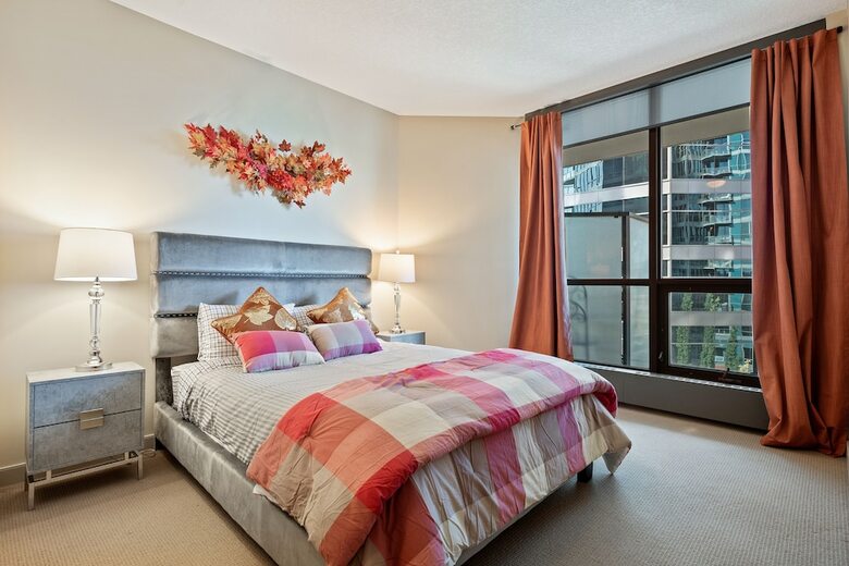 Apartamentos Simply Comfort. Modern Downtown Condos