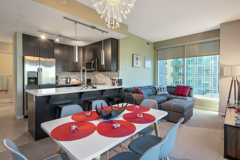 Apartamentos Simply Comfort. Modern Downtown Condos