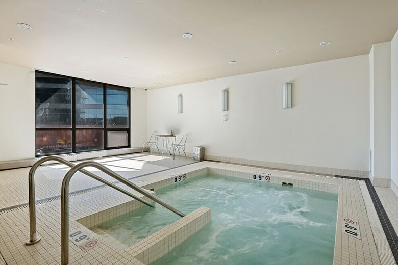 Apartamentos Simply Comfort. Modern Downtown Condos