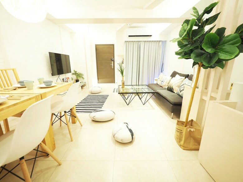 Apartamentos Next To Linjiang Night Market