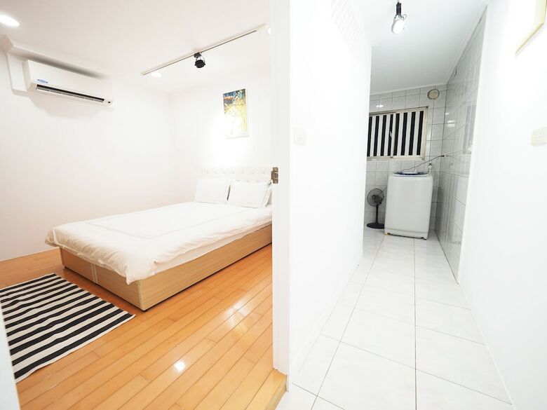 Apartamentos Next To Linjiang Night Market