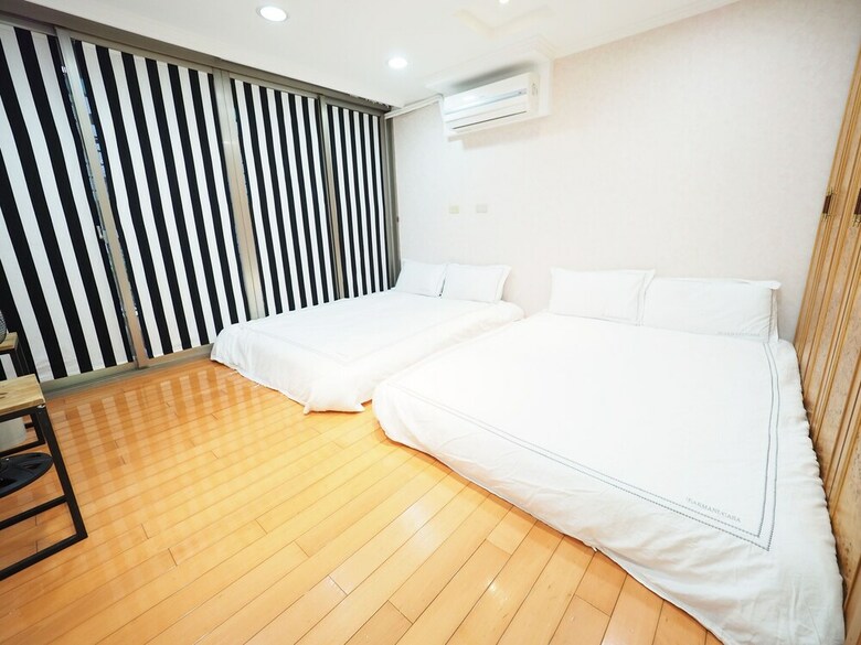 Apartamentos Next To Linjiang Night Market
