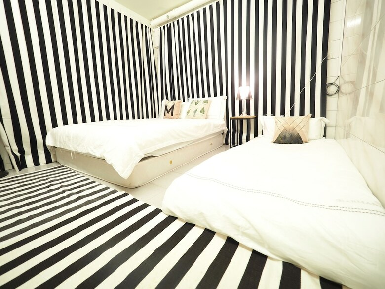 Apartamentos Next To Linjiang Night Market