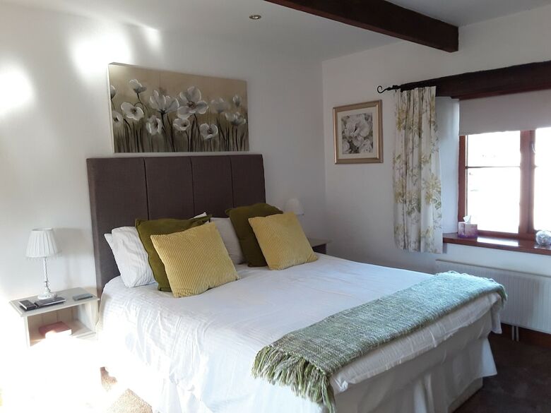 Bed & Breakfast Treliver Farm