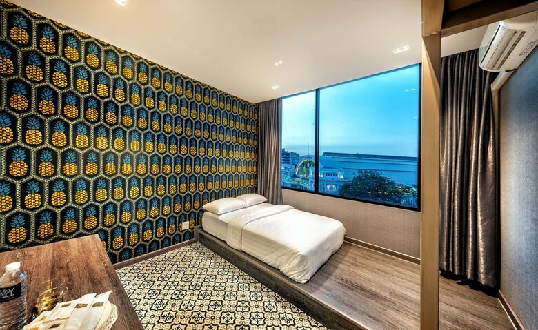 Hostal Happy Station Hostel