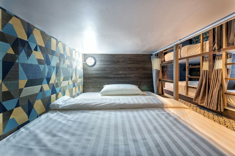 Hostal Happy Station Hostel