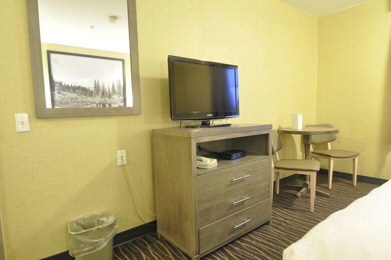 Motel Super 8 By Wyndham Revelstoke Bc