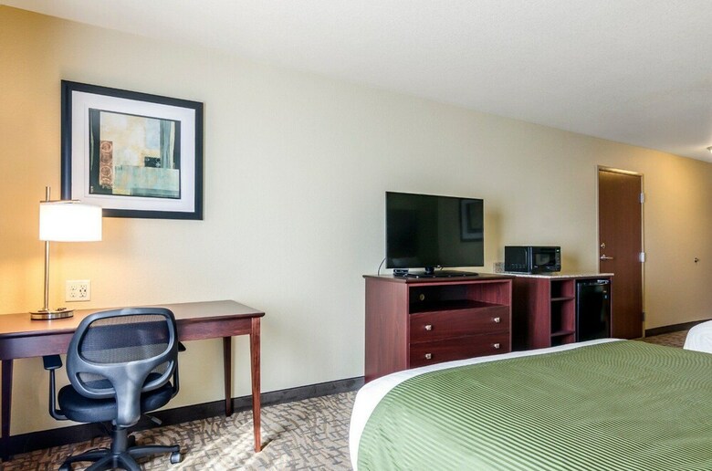 Hotel Cobblestone Inn & Suites - Holdrege