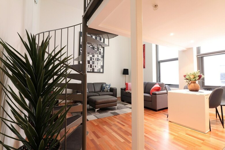 Apartamentos Warehouse Loft Living- Rejuvenate Stays