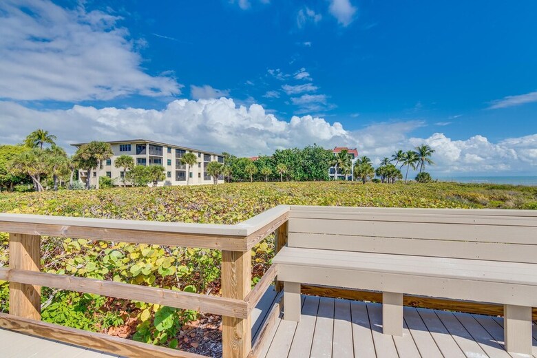 Tarpon Beach 104
