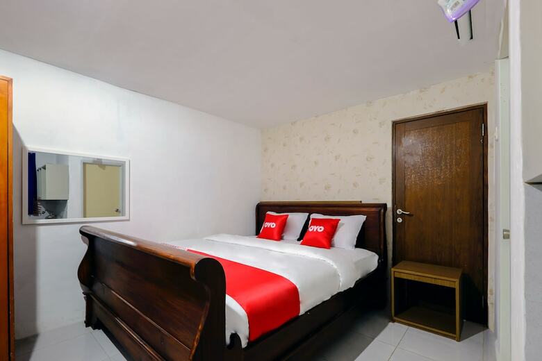 Hostal Oyo 2499 Penginapan Ratu Emas