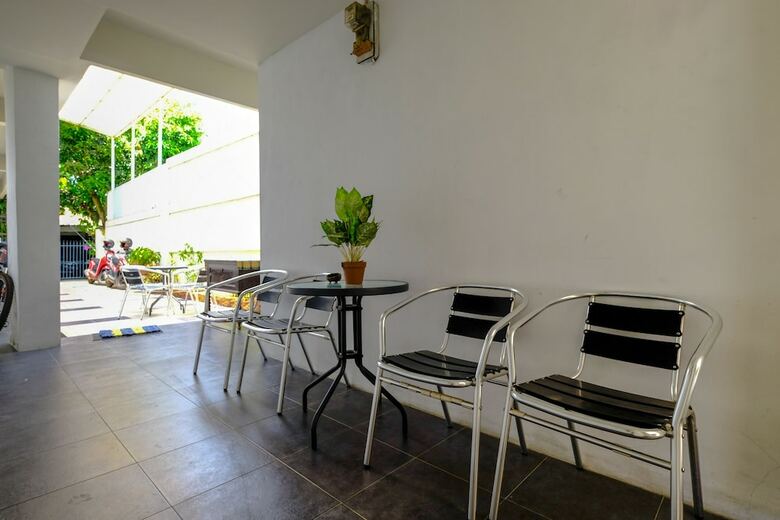 Hostal Oyo 2499 Penginapan Ratu Emas
