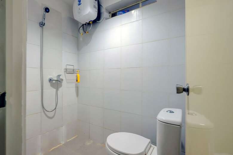 Hostal Oyo 2499 Penginapan Ratu Emas