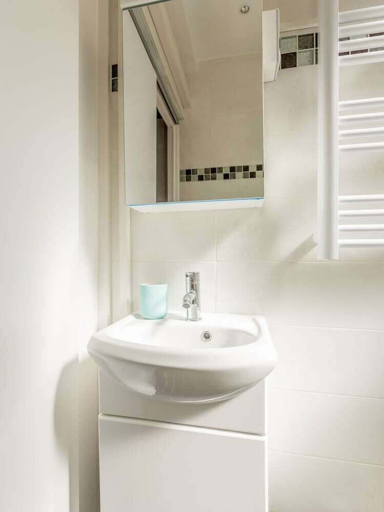 Edgar Suites Chic Studio Levallois Champ