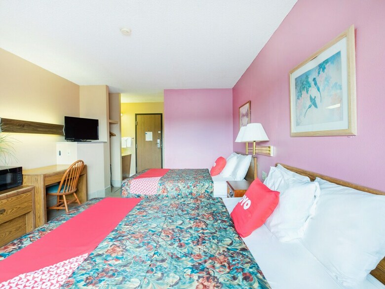 Oyo Hotel Ozark Mo Hwy 65