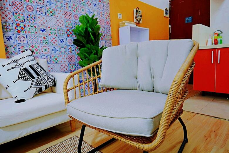 Apartamentos Avatar Color Large Queen Bed High Rise View Studio