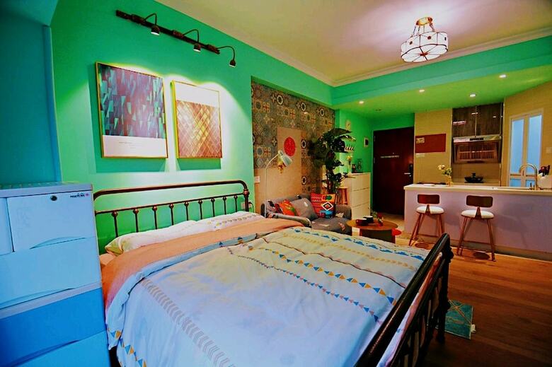 Apartamentos Avatar Green Light Queen Bed High Rise View