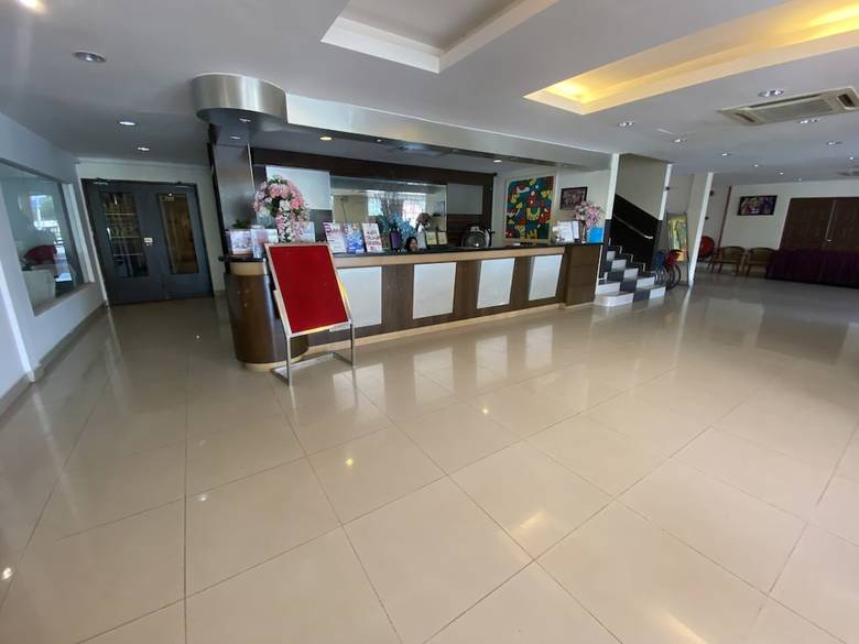 Oyo Capital O 89658 Bustani Hotel